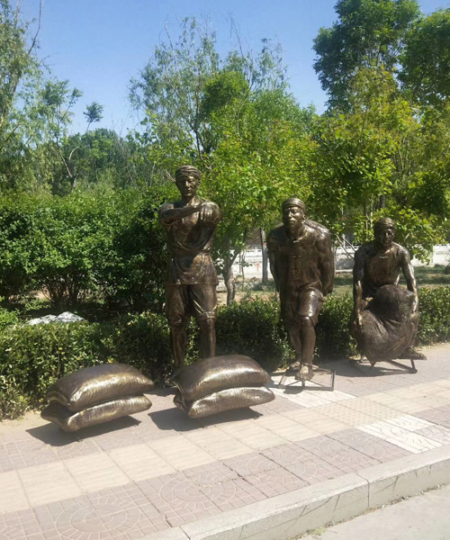 勞動(dòng)人物雕塑玻璃鋼